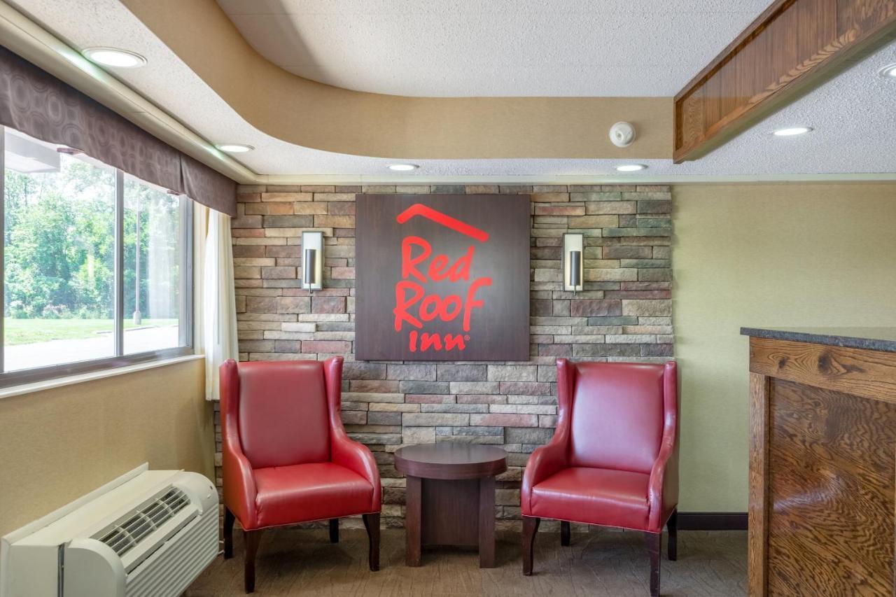 Red Roof East - Expo Center Inn 2*